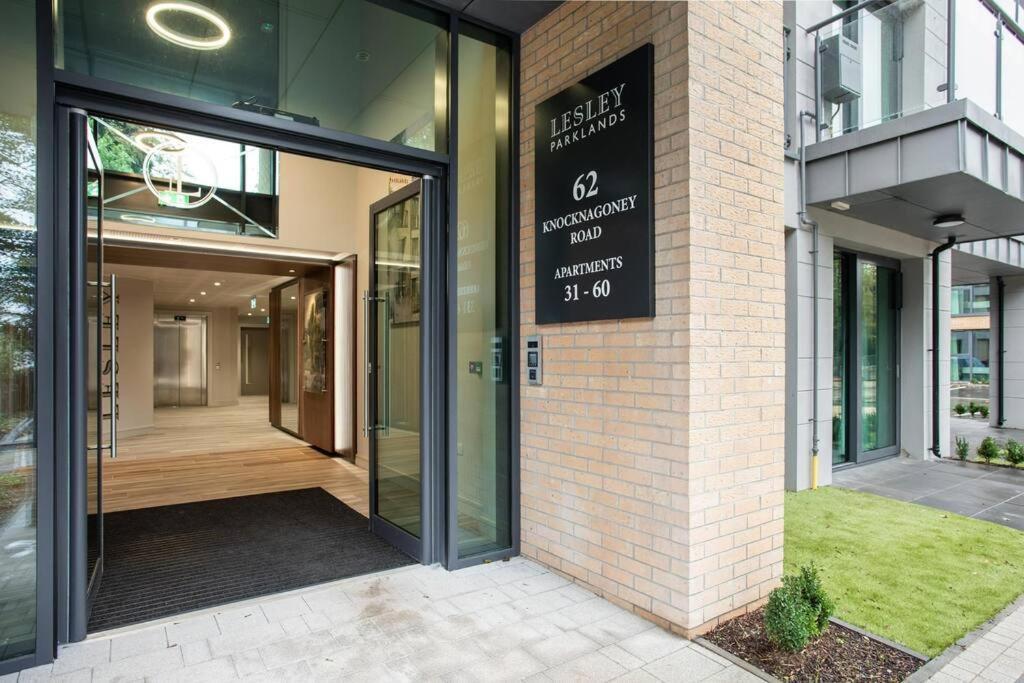 Modern 2Br With Balcony Next To The City Airport Bhd - Free Parking Belfast Exteriér fotografie