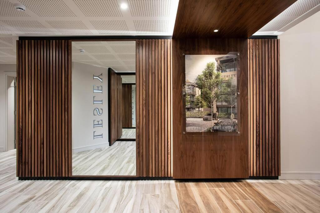 Modern 2Br With Balcony Next To The City Airport Bhd - Free Parking Belfast Exteriér fotografie